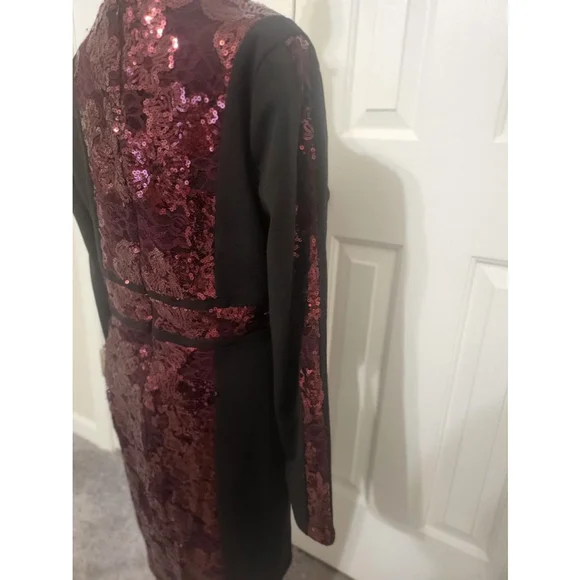 Women's Guess Dress, Black & Burgundy, Size 16 - Picture 5 of 7